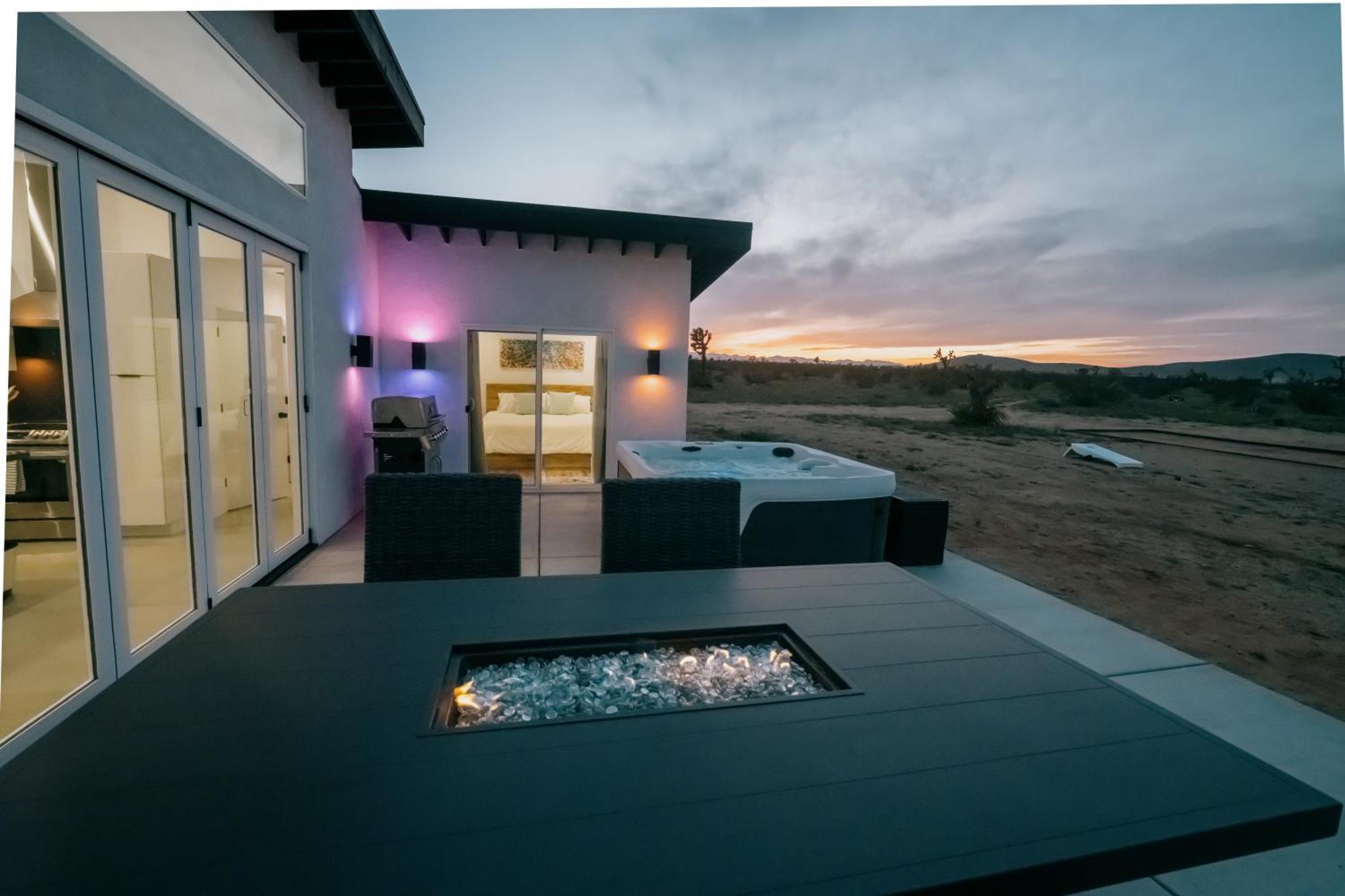 Coyote Tracks - A Modern Desert Experience Villa Joshua Tree Exteriör bild