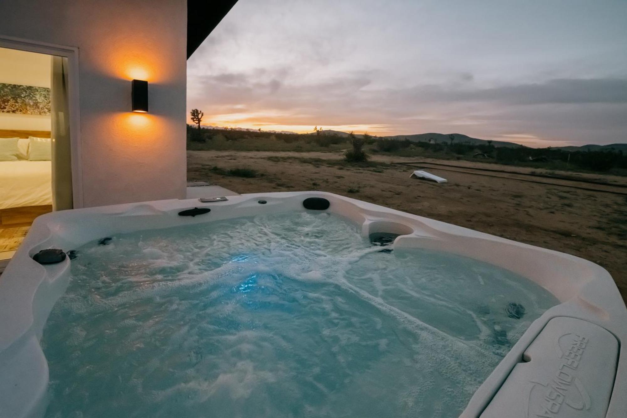 Coyote Tracks - A Modern Desert Experience Villa Joshua Tree Exteriör bild